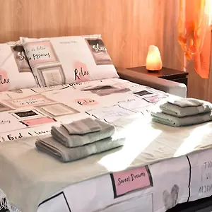 https://milan-sweet-home-metro-linate-e-sky-studio.it-lombardy.com