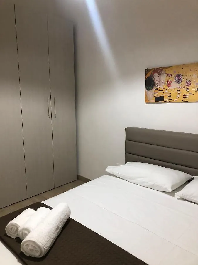 Zero Passi Dal Mare 0*, Marsala